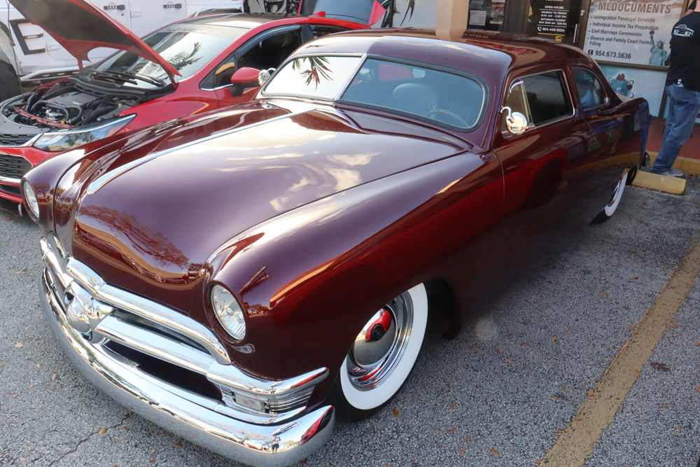 1950 ford custom car